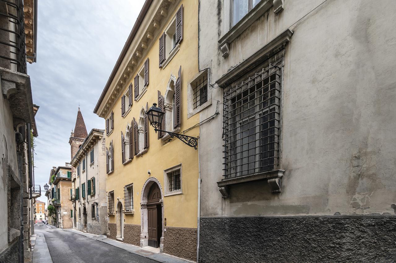 Apartamento Residenza Palazzo Brenzoni Verona Exterior foto